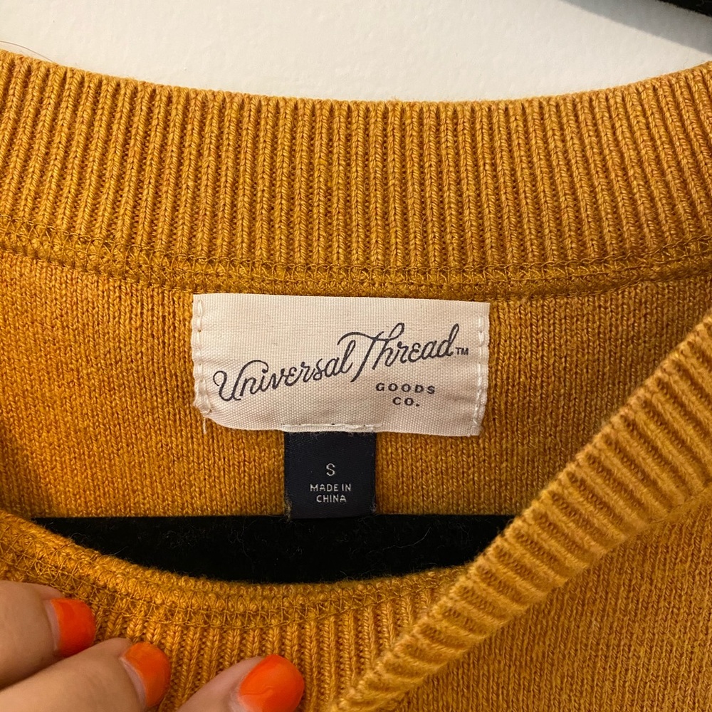 Universal Thread sweater - Picture 2 of 4